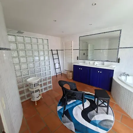 Maison Bacchus 31 3*